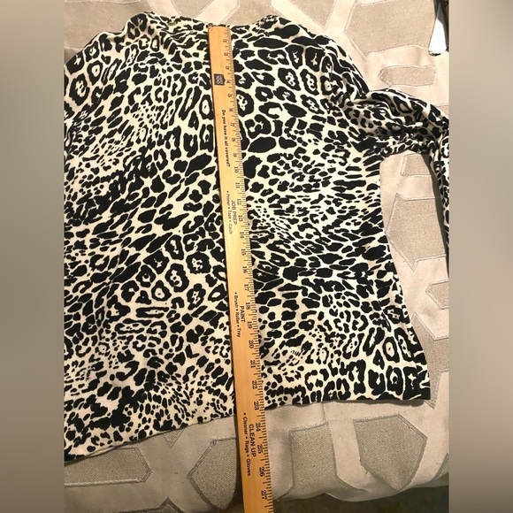 Liz Claiborne Leopard Print Women's cardigan sweater too Size L - Picture 6 of 8